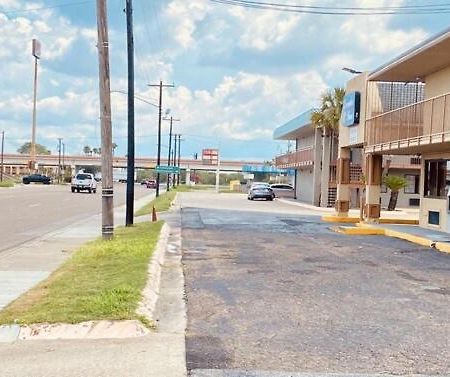 Executive Inn Kingsville Exterior photo