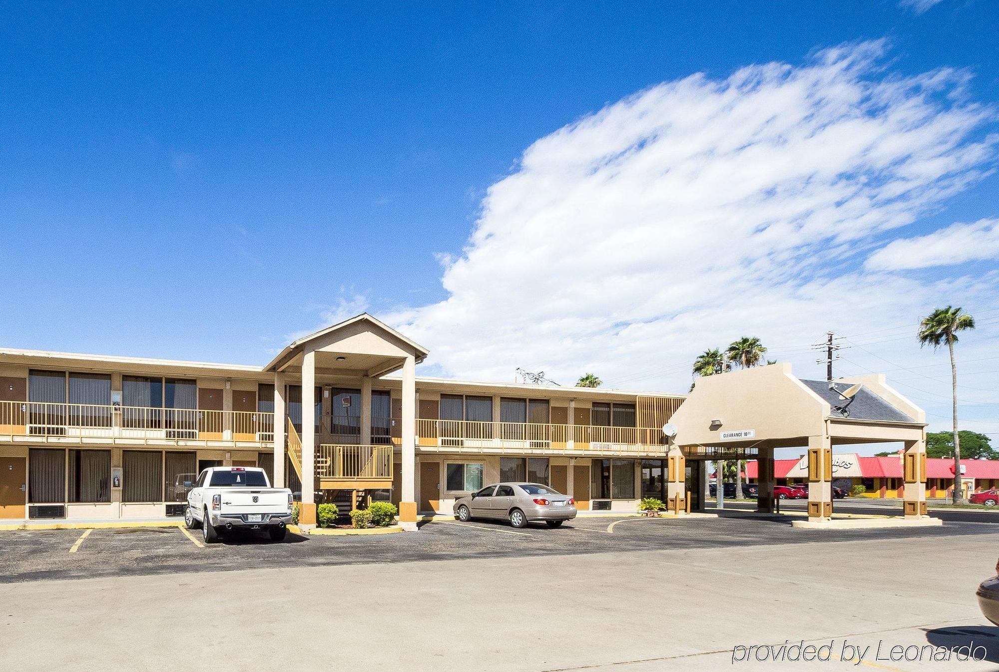 Executive Inn Kingsville Exterior photo